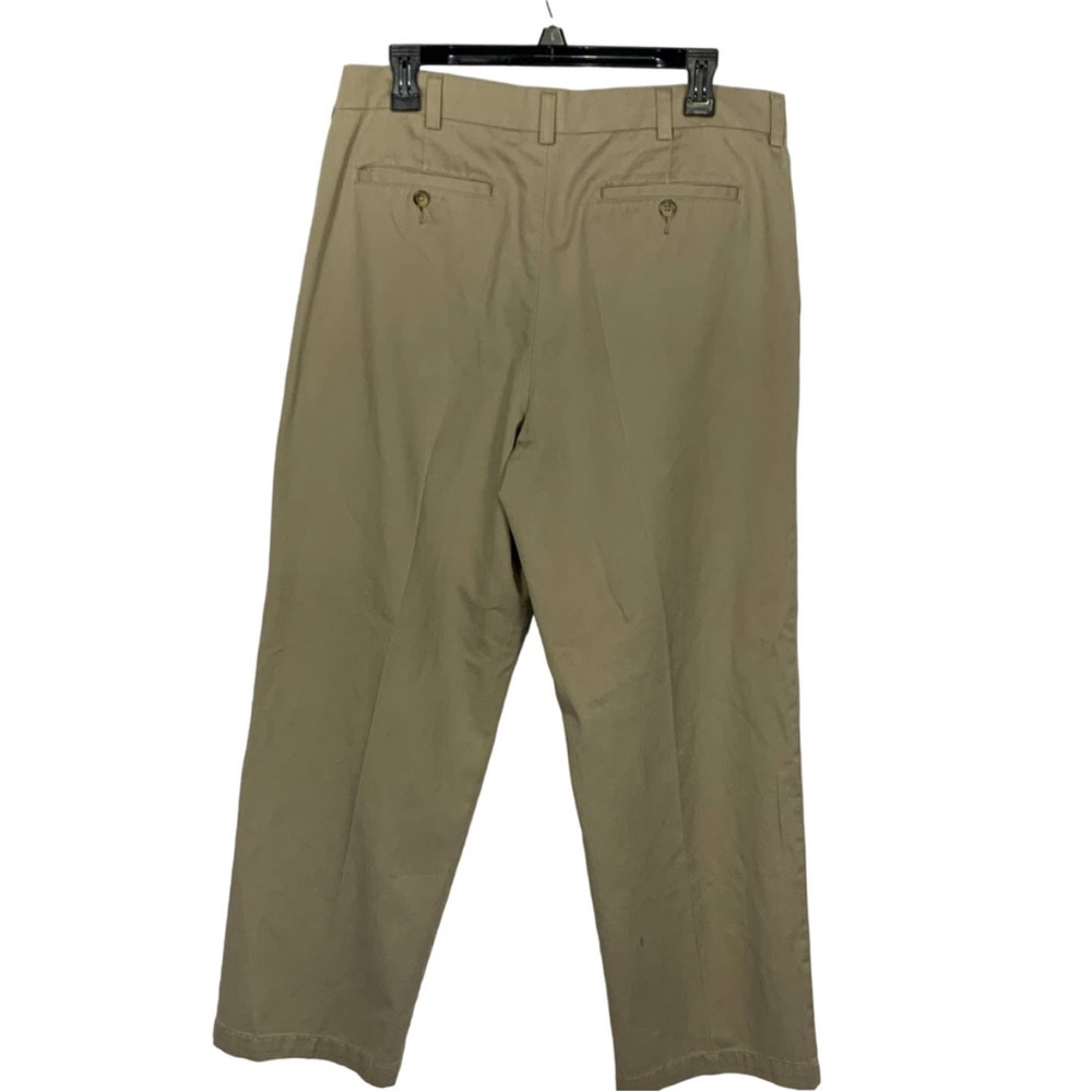 Croft and Barrow Men's Size 34x29 Tan
Straight Leg Pants. Great condition - Picture 2 of 3